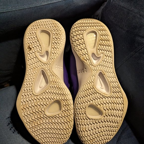 Nike Hyperdunk - Picture 3 of 4